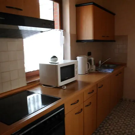 Haus Hopp - *